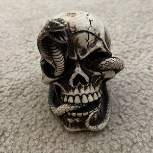 Skull decor